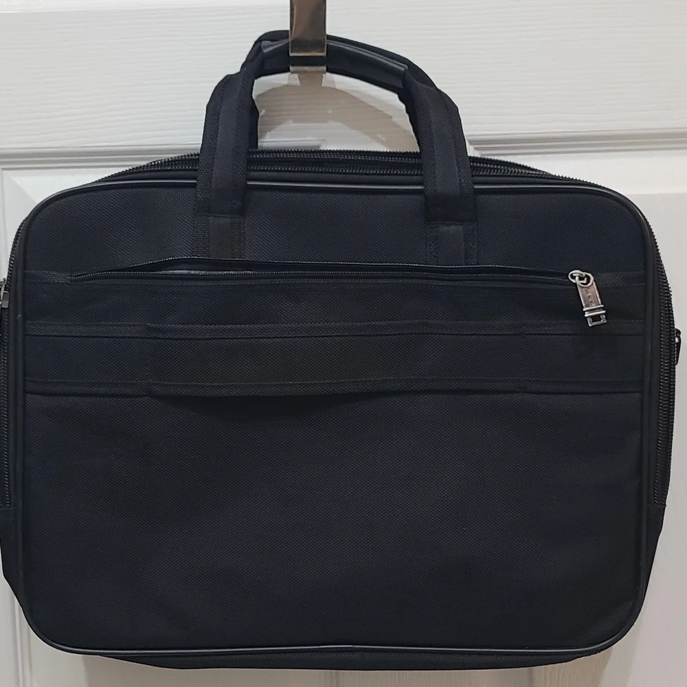 TUMI Elegant Black Men's Briefcase